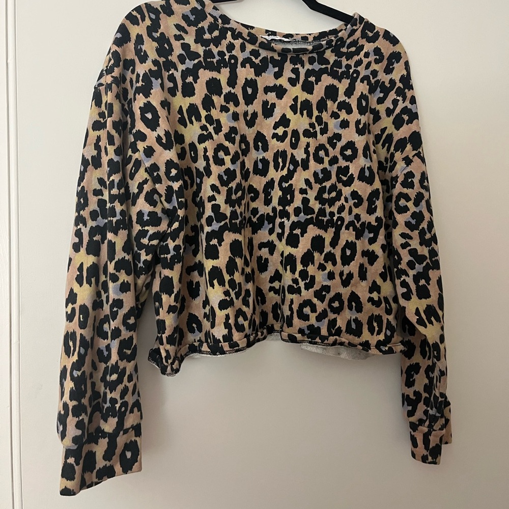 Zara animal/cheeta crop light sweatshirt